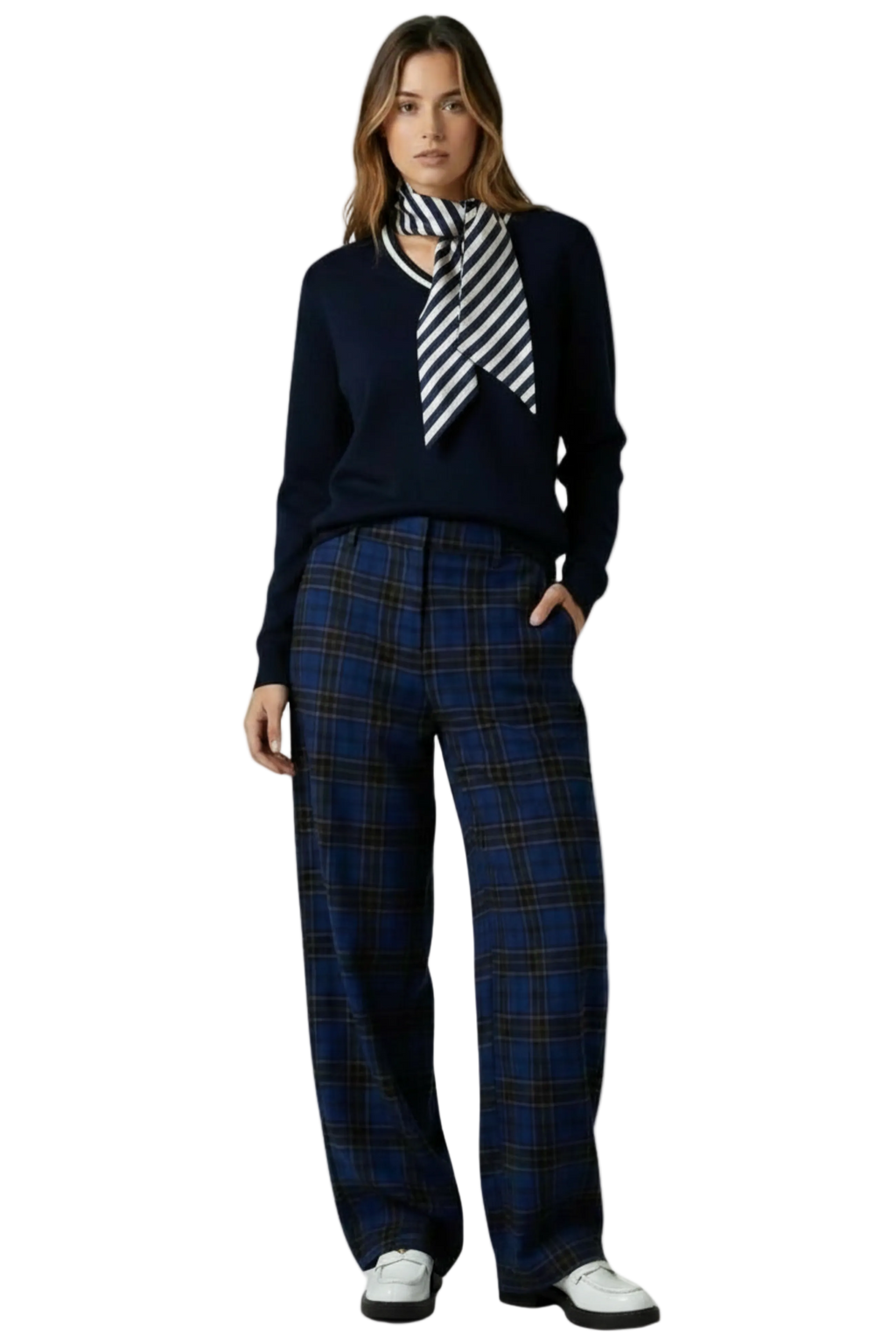 THE CLASSIC V-NECK SWEATER NAVY