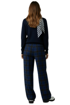 THE CLASSIC V-NECK SWEATER NAVY