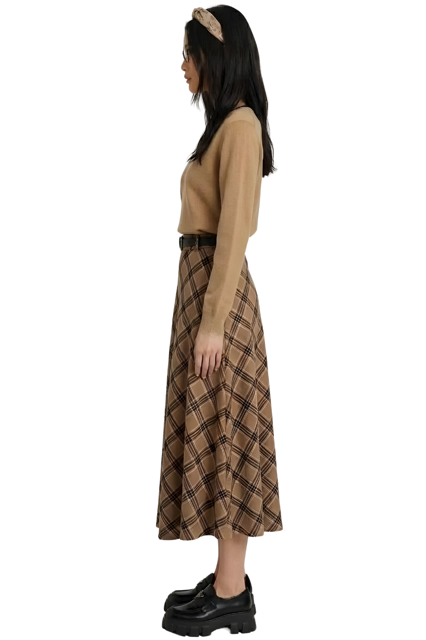 THE CLASSIC V-NECK SWEATER OATS LATTE