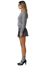 THE CLASSIC V-NECK SWEATER MEDIUM GREY