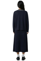 Color: Navy